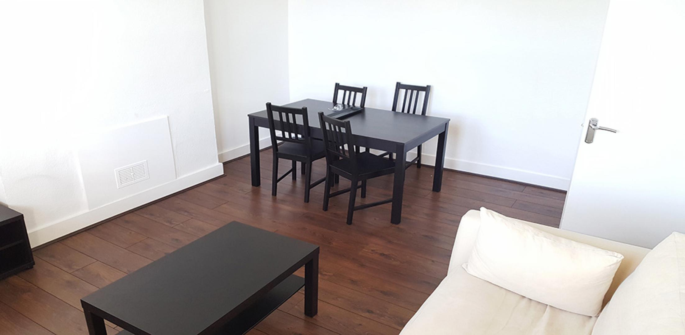 			NEW INSTRUCTION-NEWLY REFURBISHED , 2 Bedroom, 1 bath, 1 reception Apartment			 Priory Park Road, QUEENS PARK